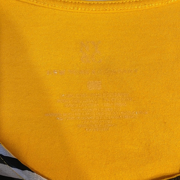 New York & Company Top - Picture 3 of 3